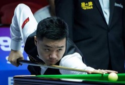 hth客户端下载包含Scout重返赛场，比赛规则变更首场状态出色，SKT观众沸腾！的词条